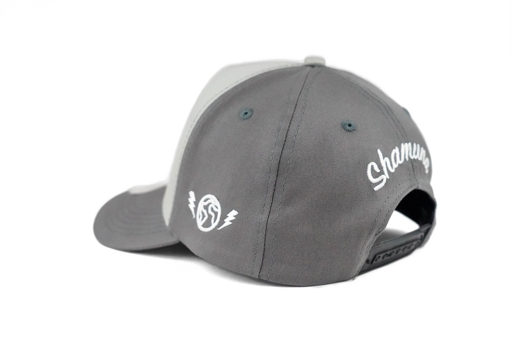 BLACK/GREY GOLFER SNAPBACK WHITE LOGO
